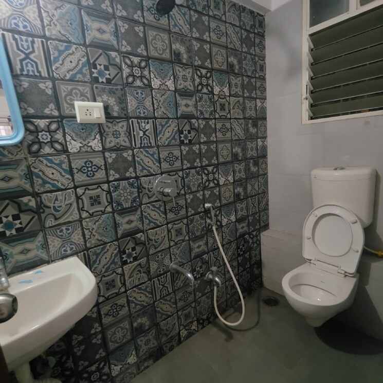 Bathroom, moze-skyways-esfera 1 Bedroom 463 Sq.Ft. Apartment In Madhav Nagar Pune 8328716