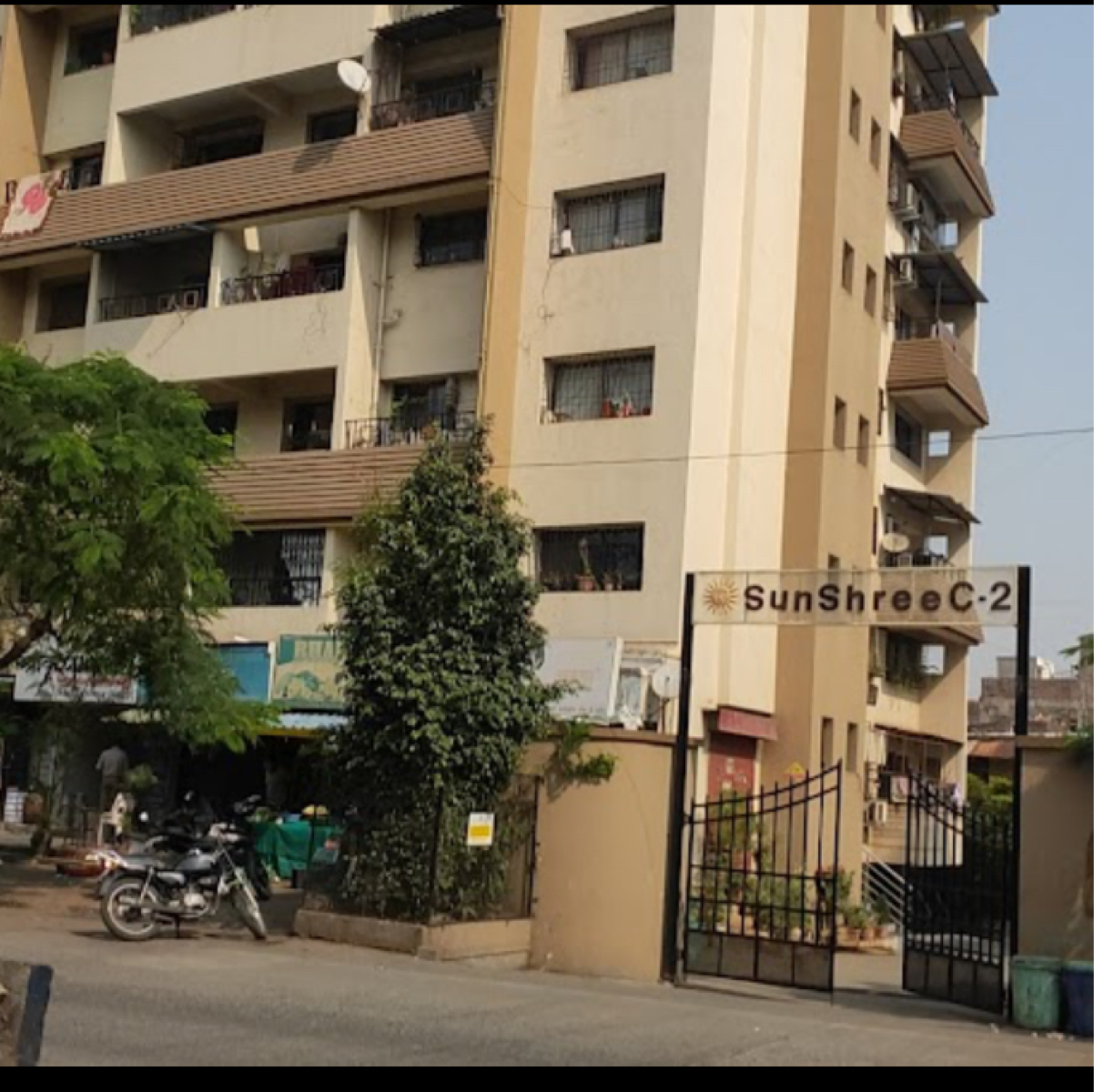 2 BHK + Extra Room Apartment For Sale in Sunshree C2