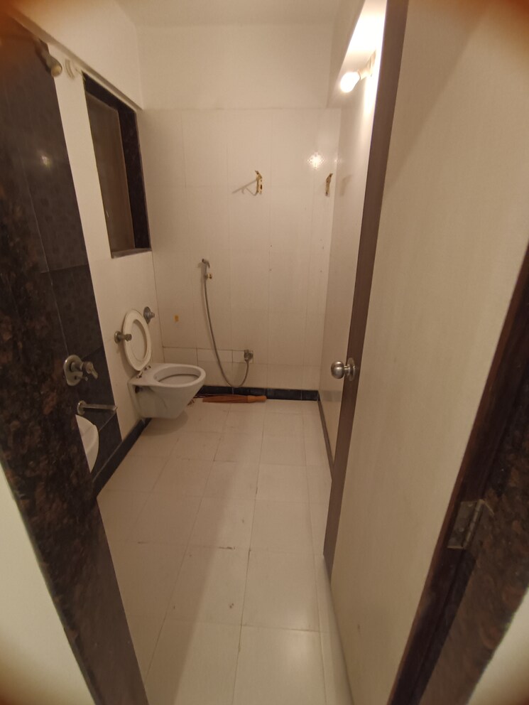 Bathroom, bali-residency 1 Bedroom 630 Sq.Ft. Apartment In Malad West Mumbai 8328890