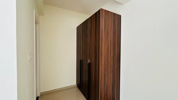 Room in 3 BHK Apartment at Nitesh Columbus Square, Bellary Road – for Rent