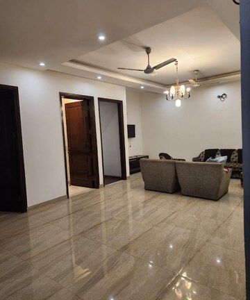 Room in 3 BHK Builder Floor at Ansal Sushant Lok I, Sector 43 – for Rent