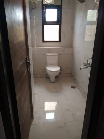 Bathroom in Studio Builder Floor at Subhash Nagar – for Rent