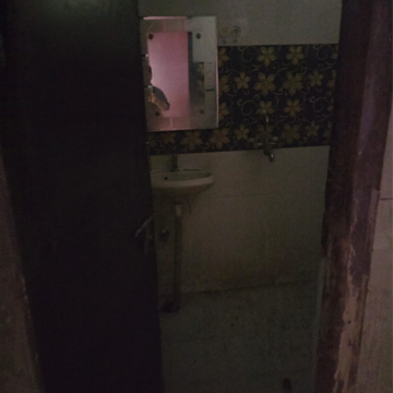Bathroom in 3 BHK Builder Floor at Dadu Dayal Nagar – for Sale