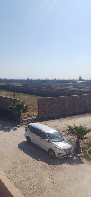  Plot For Sale in Jewar