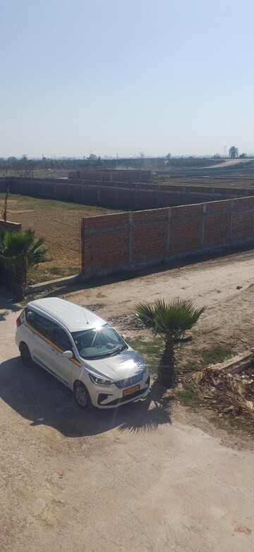  Plot For Sale in Jewar