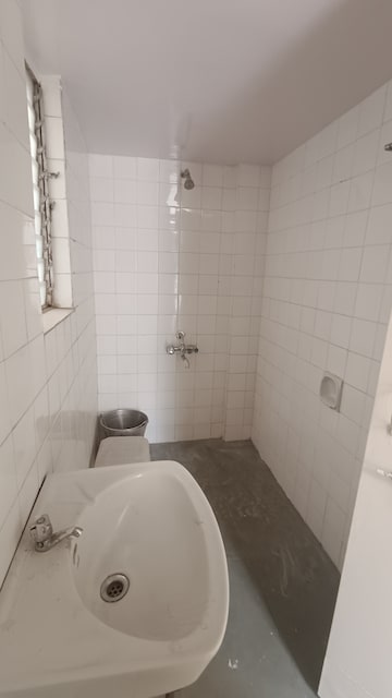 Master Bedroom in 2 BHK Apartment at Mahesh Society, Bibwewadi – for Rent