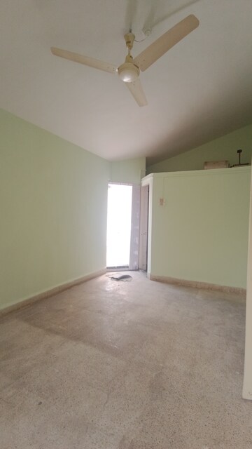 Master Bedroom in 2 BHK Apartment at Mahesh Society, Bibwewadi – for Rent