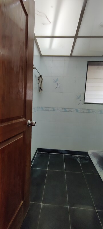 Bathroom in 2 BHK Apartment at Orchid Tower, Worli – for Sale