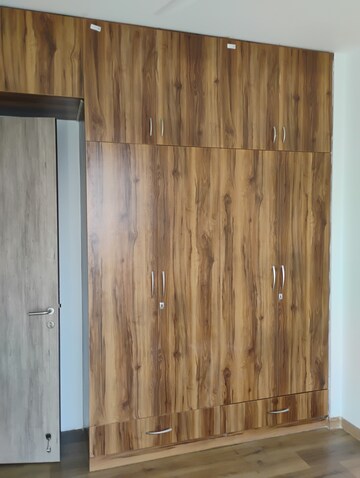 3.5 BHK Apartment For Rent in Emaar Palm Heights, Sector 77