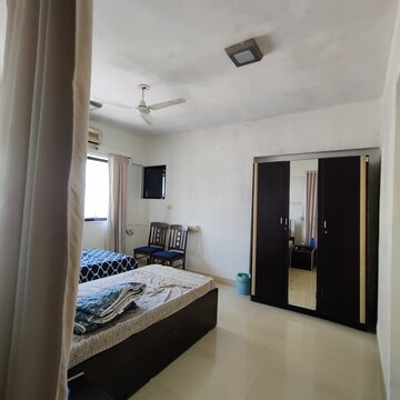 Bedroom in 2 BHK Apartment at Orchid Tower, Worli – for Sale