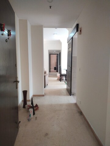 Building Lobby in 3 BHK Apartment at Unitech Fresco, Sector 50 – for Rent