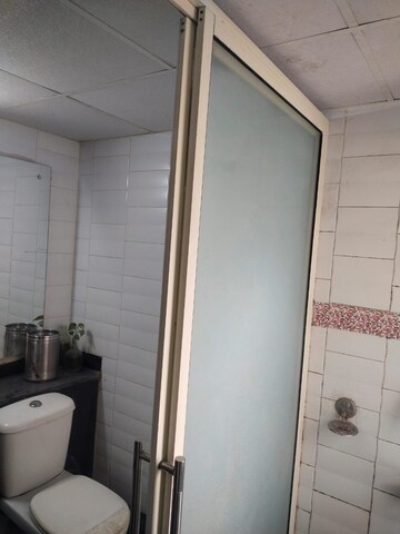 Building Lobby in 3 BHK Apartment at Unitech Fresco, Sector 50 – for Rent