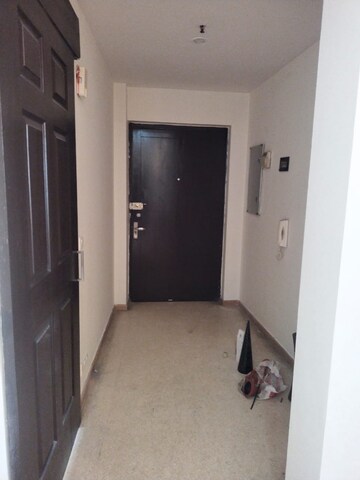 Room in 3 BHK Apartment at Unitech Fresco, Sector 50 – for Rent