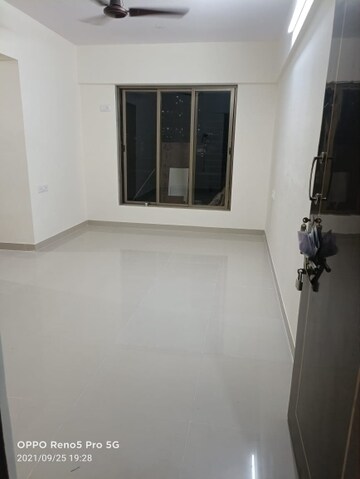 Room in 1 BHK Apartment at Vihang Valley Phase1, Kasarvadavali – for Rent