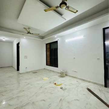Room in 3 BHK Builder Floor at Saket – for Rent