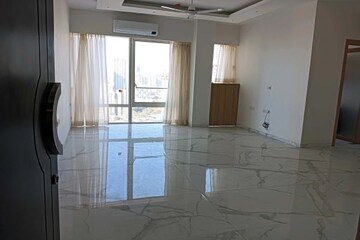 Bathroom in 3 BHK Apartment at Indiabulls Blu, Worli – for Rent