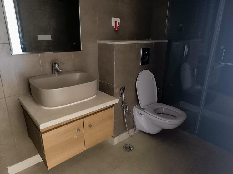 Bathroom, abw-la-lagune 4 Bedroom 3160 Sq.Ft. Apartment In Sector 54 Gurgaon 8329197