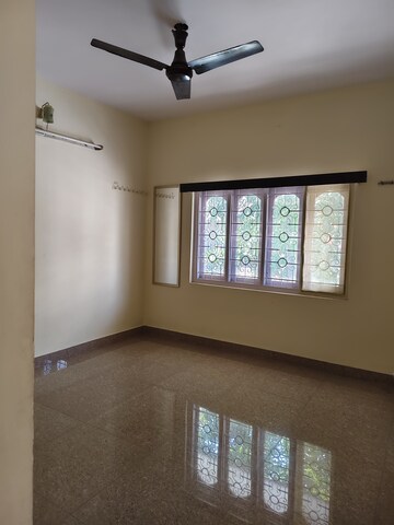 Room in 2 BHK Builder Floor at Indiranagar – for Rent