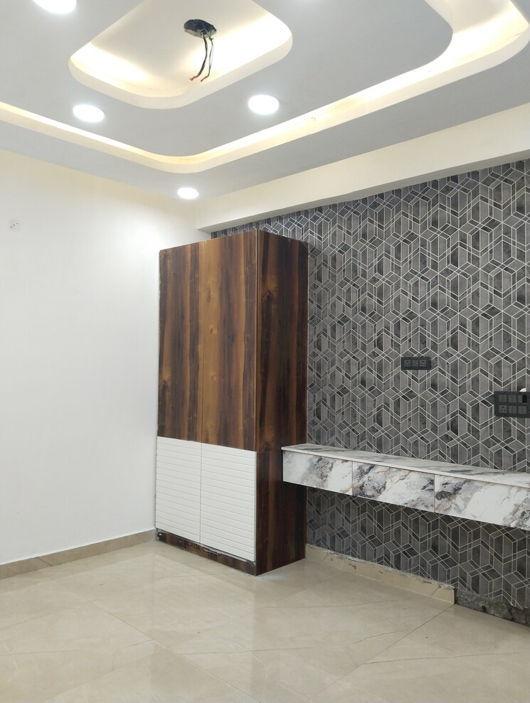 Bedroom, sector 29 4 Bedroom 385 Sq.Yd. Builder Floor In Sector 29 Faridabad 8329224