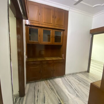 Room in 4 BHK Independent House at Sector 38 – for Rent