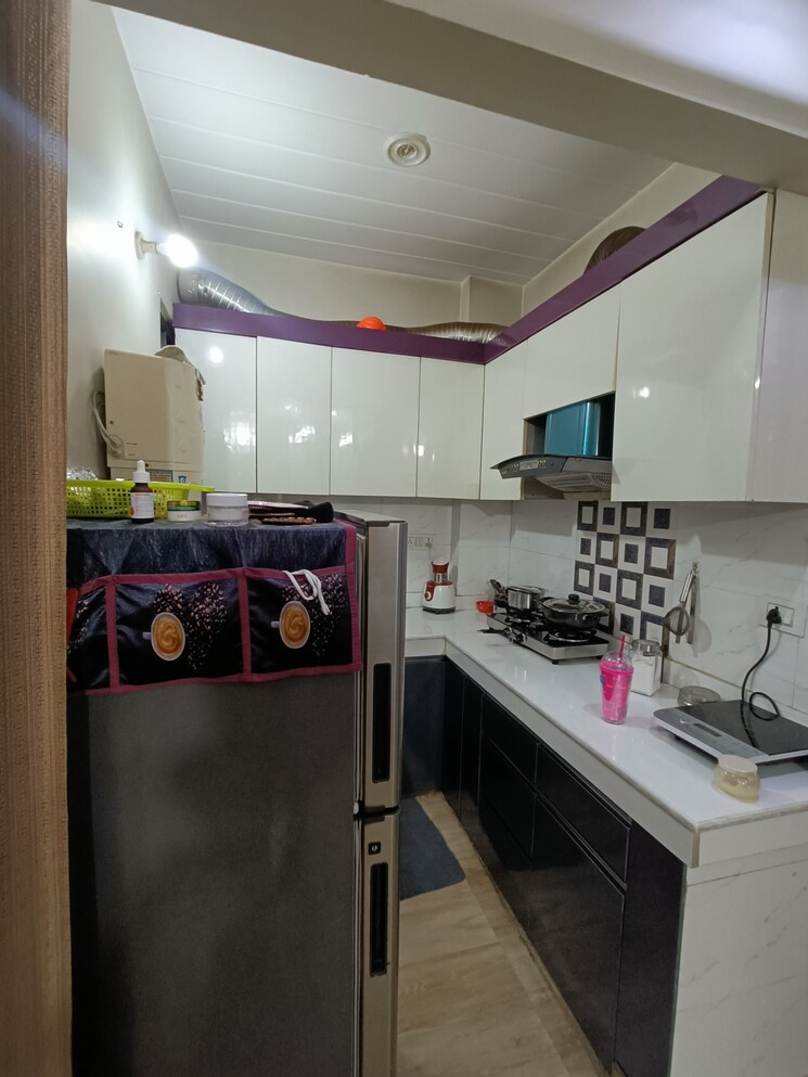 Master Bedroom, uttam nagar west 3 Bedroom 78 Sq.Yd. Builder Floor In Uttam Nagar West Delhi 8329319