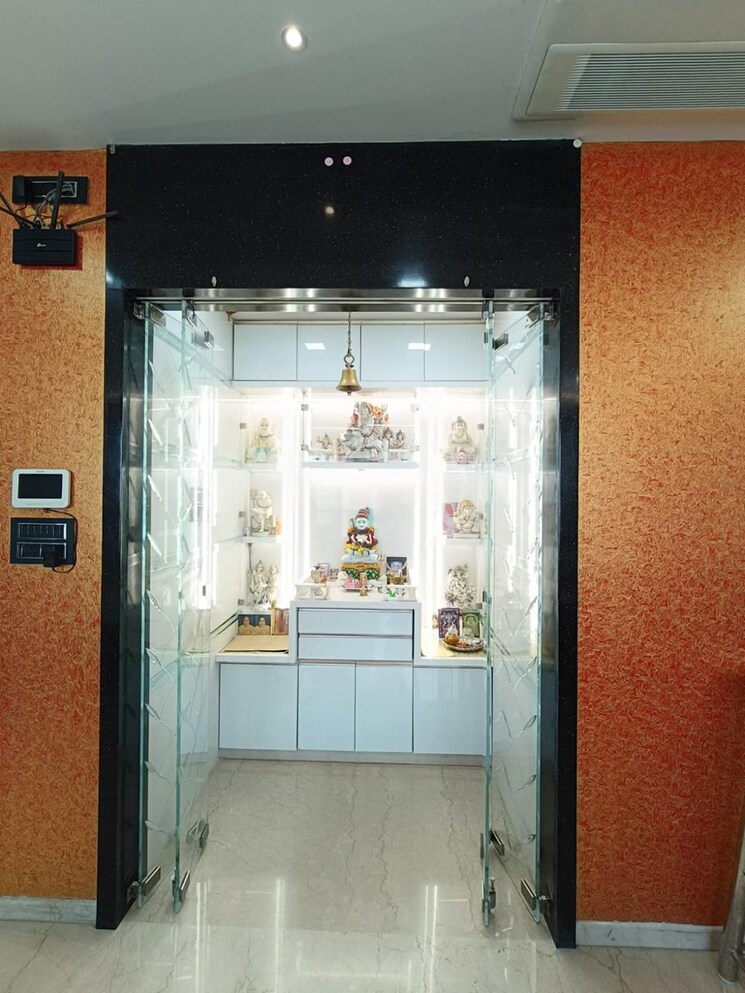 Other, reshma-apartment-santacruz 4 Bedroom 1650 Sq.Ft. Apartment In Santacruz West Mumbai 8329344