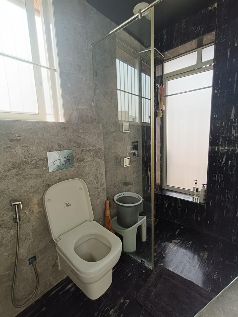 Bathroom, reshma-apartment-santacruz 4 Bedroom 1650 Sq.Ft. Apartment In Santacruz West Mumbai 8329344