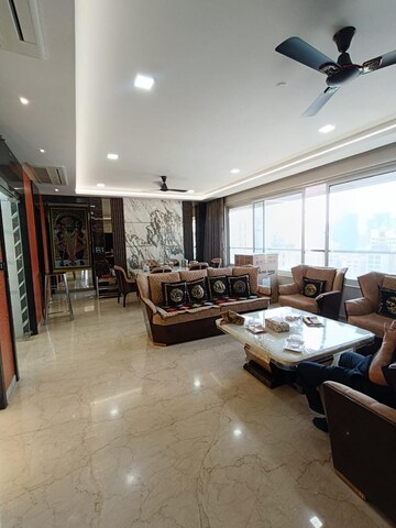 Living Room in 4 BHK Apartment at Reshma Apartment Santacruz, Santacruz West – for Sale