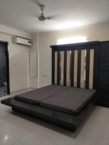 Bedroom in 1 RK Builder Floor at Saurabh Niwas, Sector 40 – for Rent