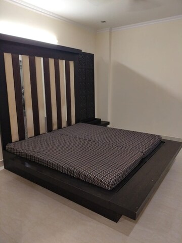 Bedroom in 1 RK Builder Floor at Saurabh Niwas, Sector 40 – for Rent