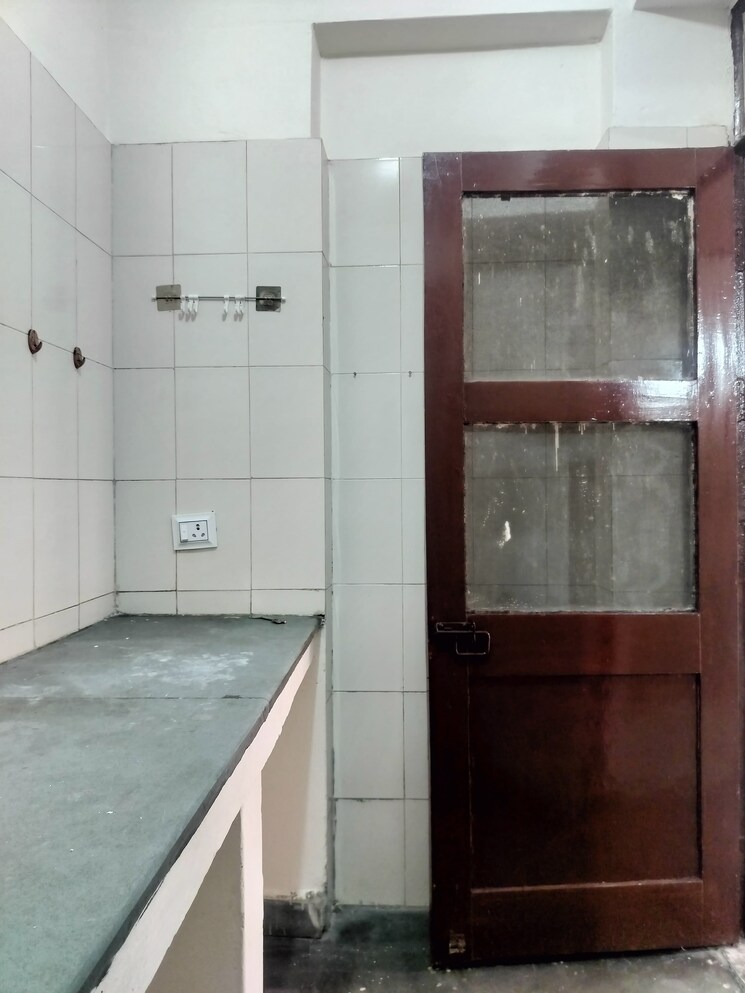 Kitchen, molarband 1 Bedroom 516 Sq.Ft. Apartment In Molarband Delhi 8329433