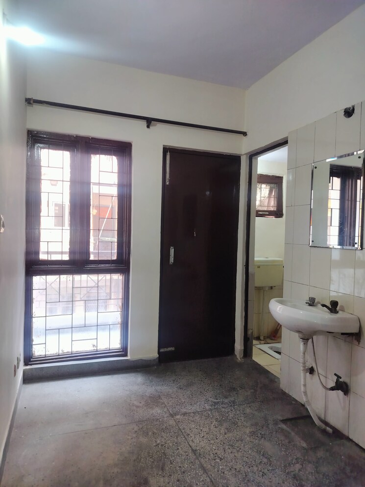 Room, molarband 1 Bedroom 516 Sq.Ft. Apartment In Molarband Delhi 8329433