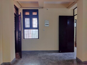 Room in 1 BHK Apartment at Mohan Cooperative Industrial Estate – for Rent