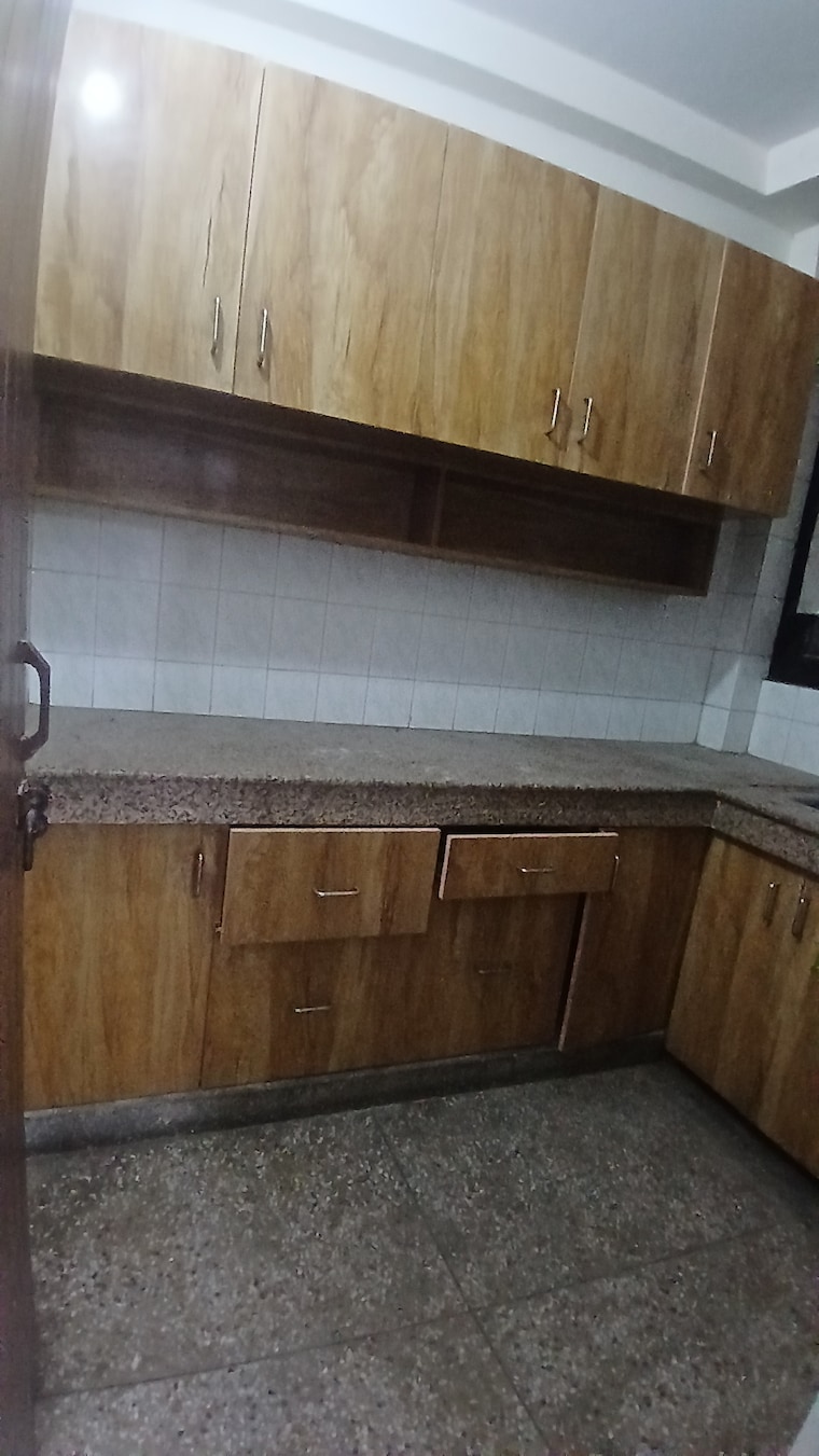 Kitchen, zakir nagar 3 Bedroom 810 Sq.Ft. Builder Floor In Zakir Nagar Delhi 8329434