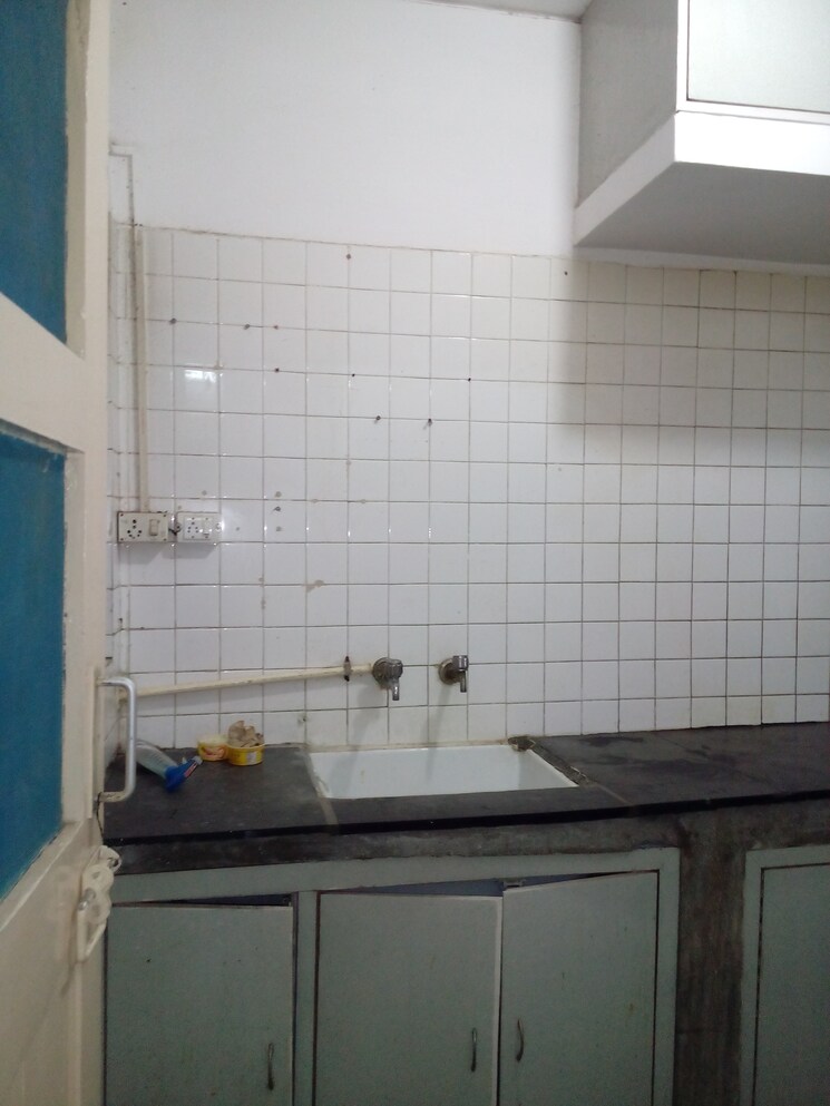 Bathroom, jasola 2 Bedroom 950 Sq.Ft. Apartment In Jasola Delhi 8329451