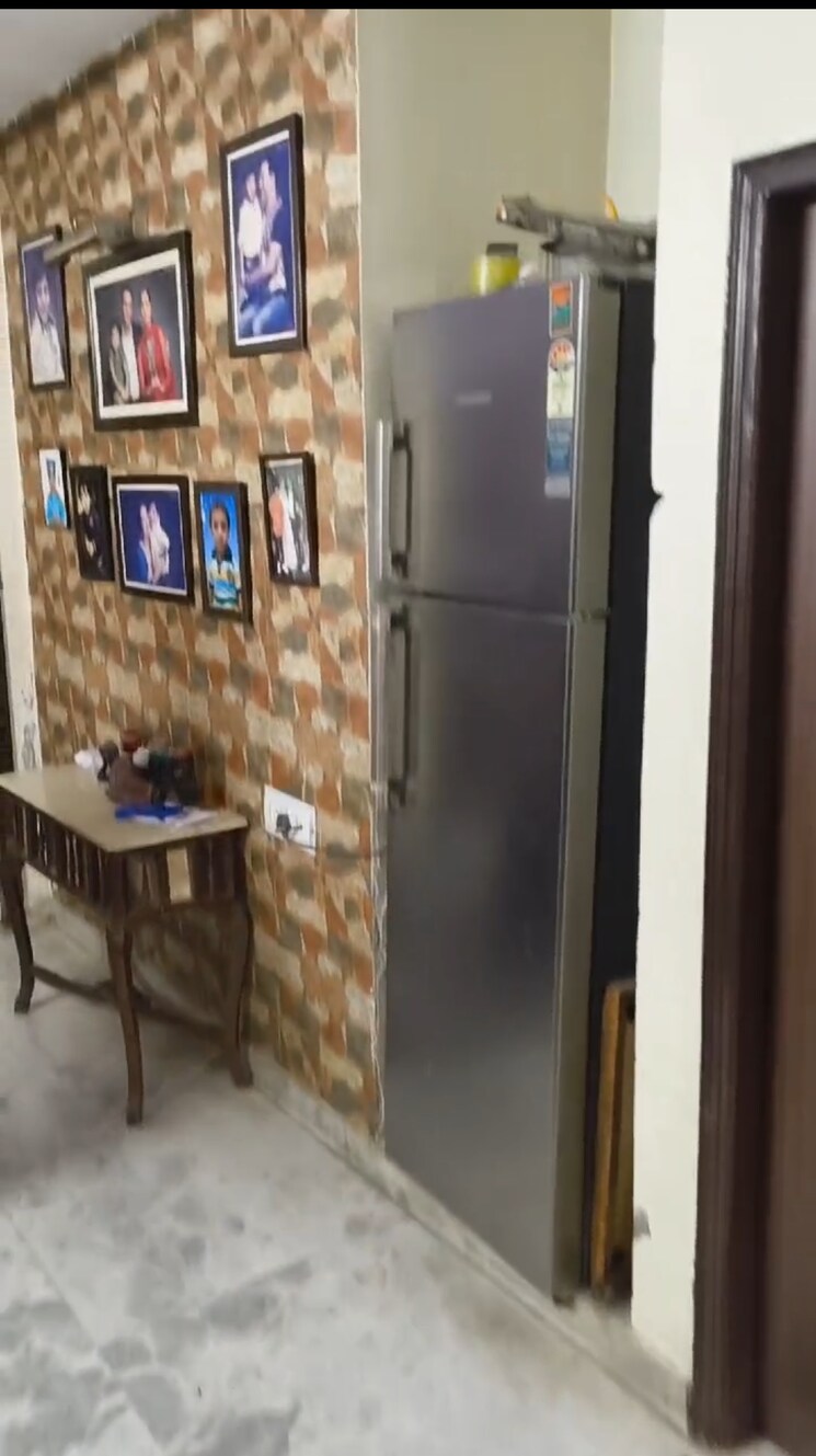 Living Room, paschim vihar 2 Bedroom 84 Sq.Yd. Builder Floor In Paschim Vihar Delhi 8329498