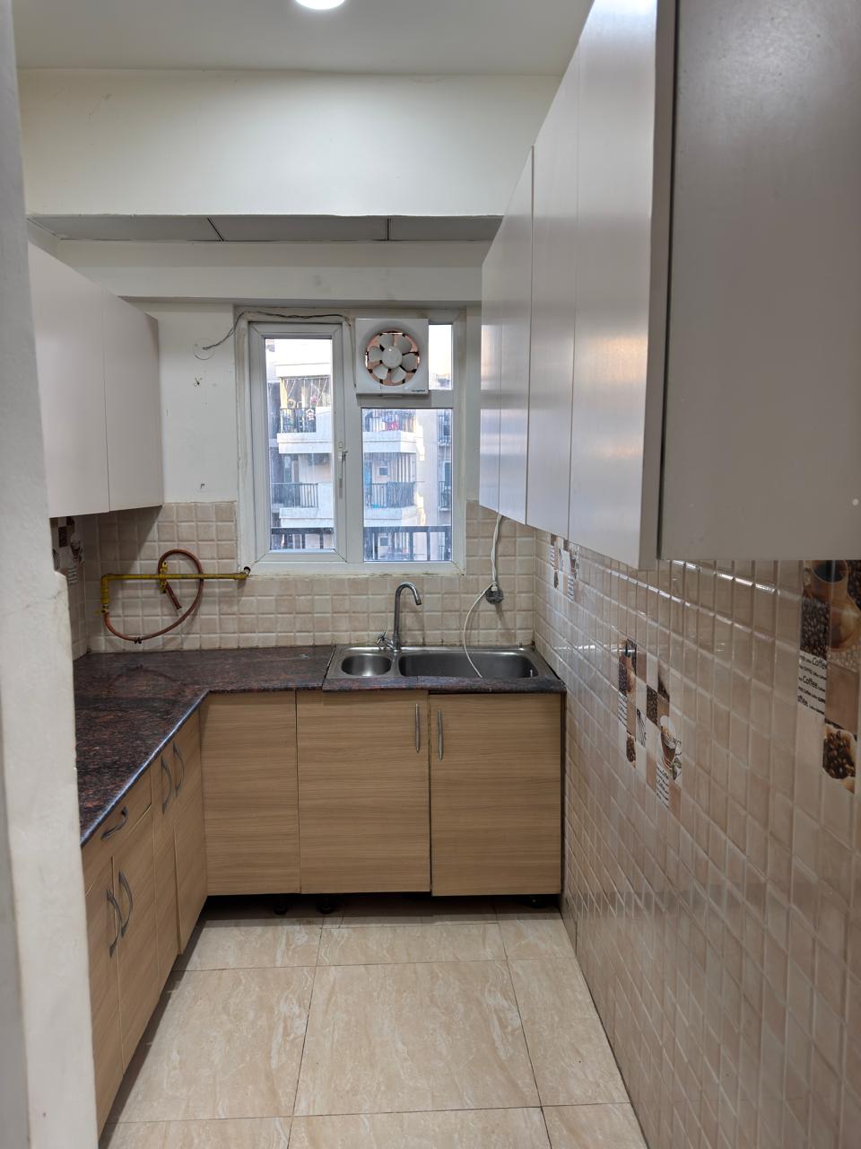 3 BHK + Study Room Apartment For Sale in Sfs Flats. Mayur Vihar 3