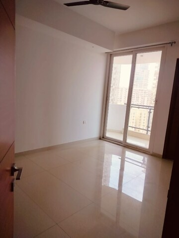 2 BHK Apartment For Rent in Aims Golf Avenue II, Sector 75