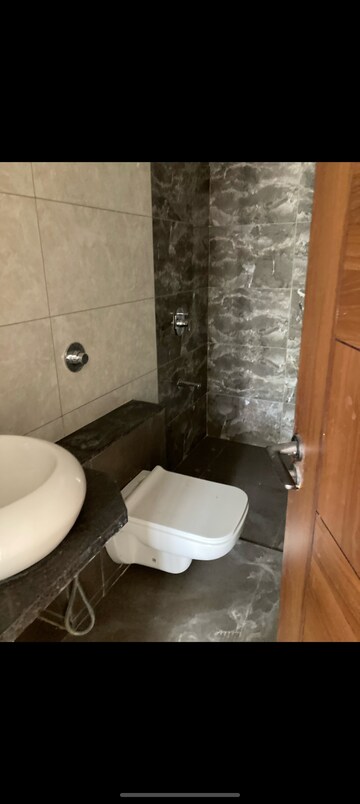 Bathroom in 3 BHK Apartment at Shroff Aureta, Koregaon Park Annexe – for Rent