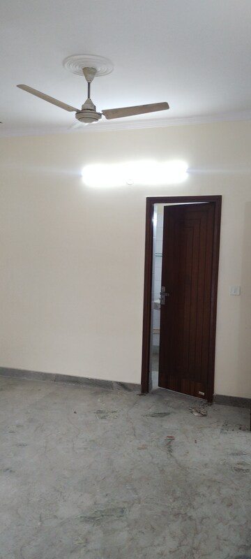 Furnished Amenities in 4 BHK Independent House at RWA Apartments Sector 19, Sector 19 – for Rent