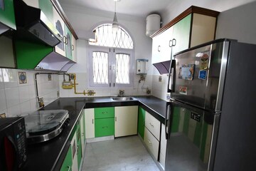 2 BHK Builder Floor For Sale in Lajpat Nagar