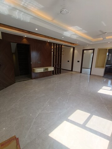 Living Room in 3 BHK Builder Floor at Sector 28 – for Rent