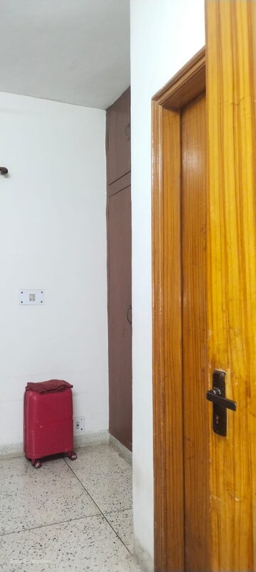 Furnished Amenities in 3 BHK Independent House at Palam Vihar Residents Association, Palam Vihar – for Rent