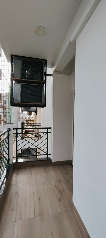 Staircase in 2.5 BHK Builder Floor at Central Park 3 Flower Valley, Sohna Sector 33 – for Rent