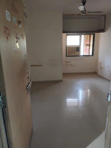  Office Space For Rent in Shah Arcade II, Malad East