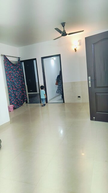 Room in 3 BHK Builder Floor at BPTP Park Elite Floors, Sector 85 – for Rent