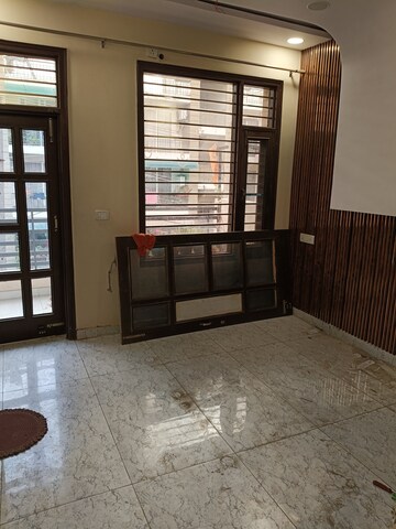 Room in 3 BHK Builder Floor at Peer Mucchalla – for Rent