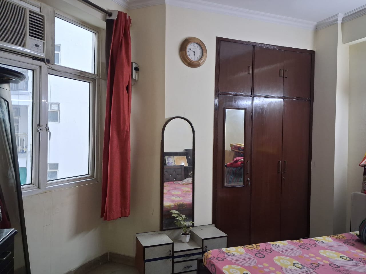 3 BHK Apartment For Sale in Mahagun Maestro
