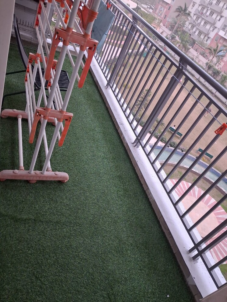 Balcony, mahagun-maestro 3 Bedroom 1400 Sq.Ft. Apartment In Sector 50 Noida 8330003