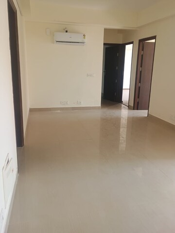 2 BHK Apartment For Rent in Omaxe New Heights, Sector 78